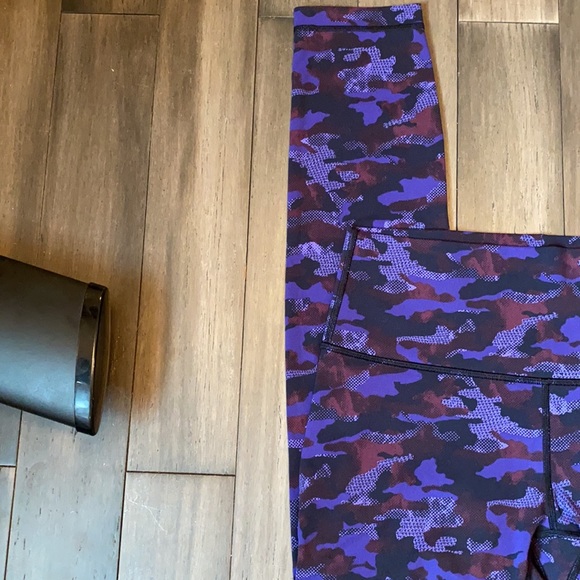 Camo Lululemon full on luon 25” wunder under - Picture 4 of 15